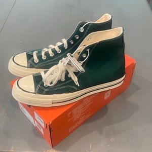 Converse high tops midnight clover size 8.5 men’s